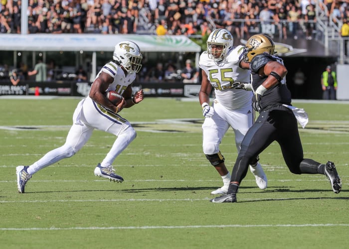 Georgia Tech offensive lineman Corey Robinson